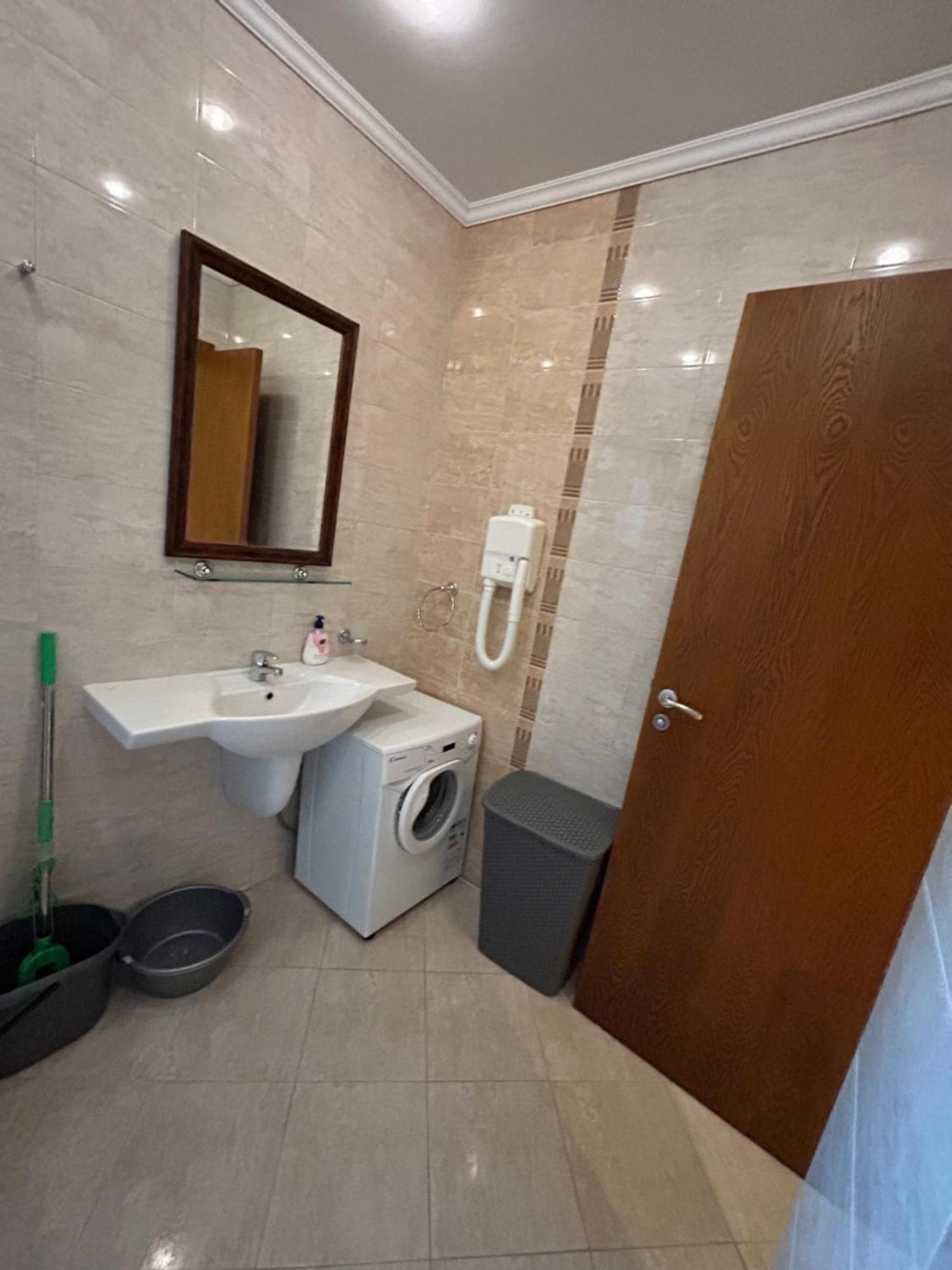 Quiet Apartment With Big Terrace In Santa Marina With Parking Sozopol Quarto foto